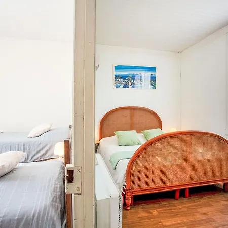 Sam-suffi By Interhome לה ברנרי-אן-רץ