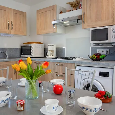 Sam-suffi By Interhome